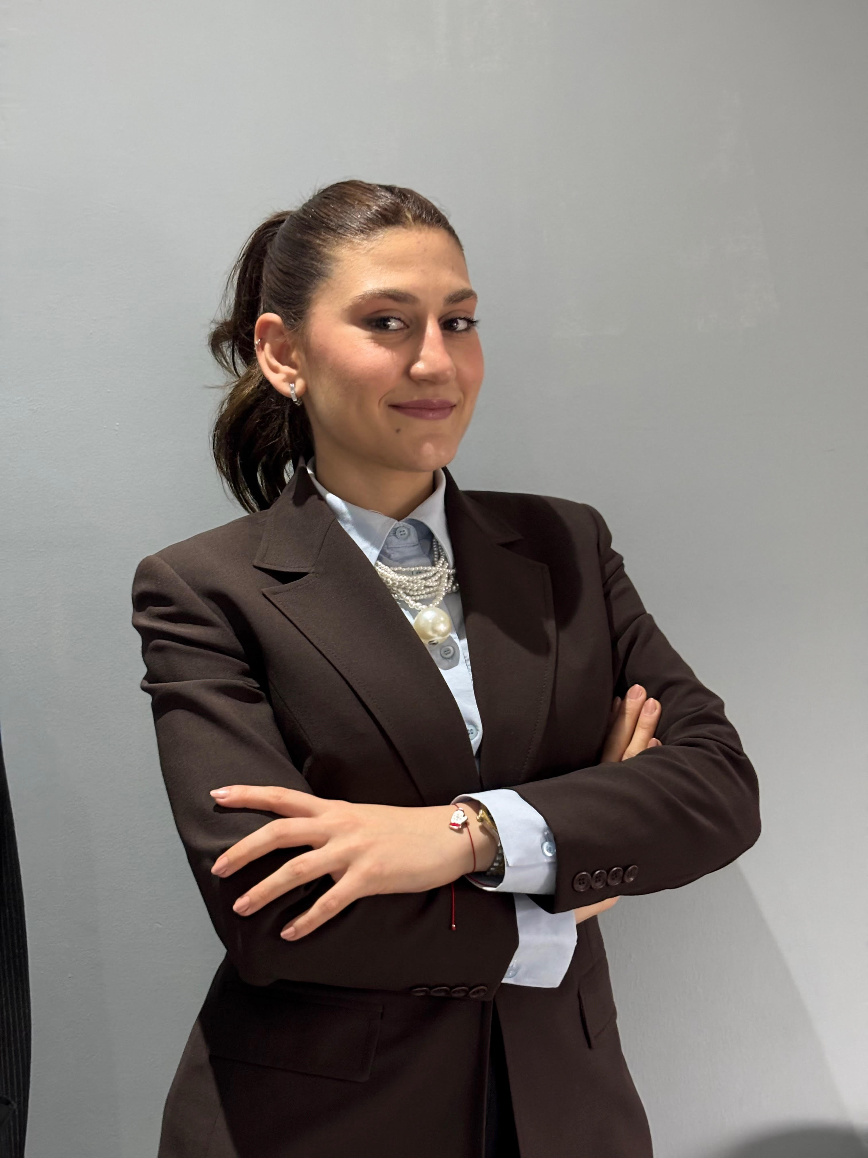 Melek Akdağlı