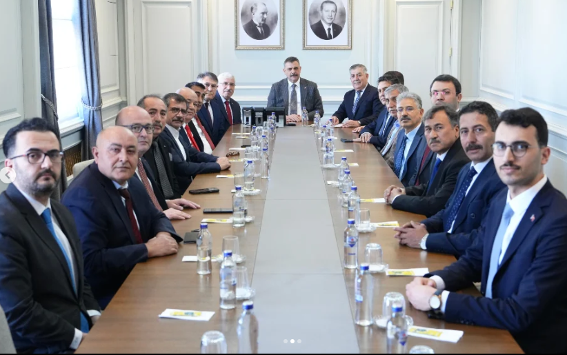 KIRFED ve KIRSİAD Heyeti İçişleri Bakanı Mustafa Çiftçi’yi Makamında Ziyaret Etti
