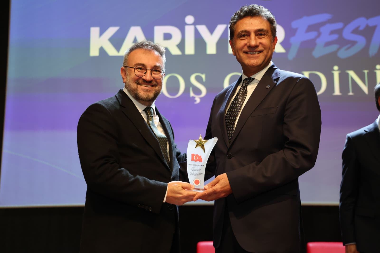 KIRSİAD Başkanı Levent Akçakoca, KariyerFest’26’da Hayat Tecrübelerini Gençlerle Paylaştı